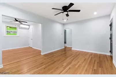 30 Chestnut Ter, Rockaway, NJ 07866 - Photo 8