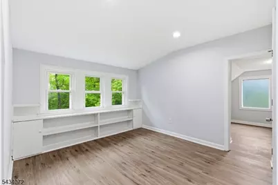 30 Chestnut Ter, Rockaway, NJ 07866 - Photo 14