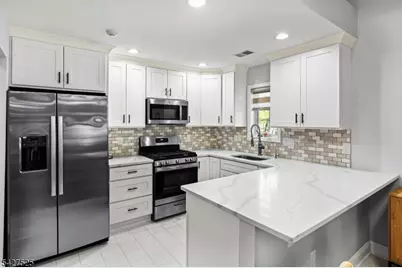53G Winthrop Rd #G, Monroe Township, NJ 08831 - Photo 6