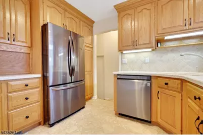 78 Vones Ln, Raritan, NJ 08869 - Photo 4
