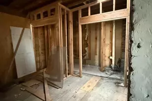 210 Berkeley Ave, Newark, NJ 07107 - Photo 10