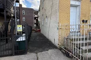210 Berkeley Ave, Newark, NJ 07107 - Photo 6