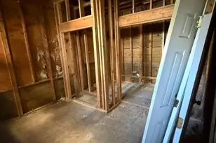 210 Berkeley Ave, Newark, NJ 07107 - Photo 16