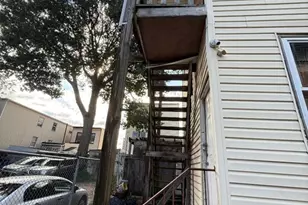 210 Berkeley Ave, Newark, NJ 07107 - Photo 4