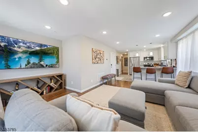 34 Garibaldi Ave, Newark, NJ 07114 - Photo 14