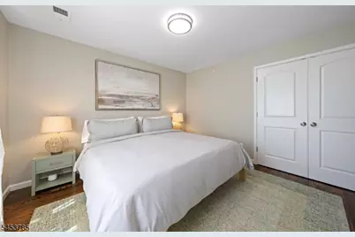 34 Garibaldi Ave, Newark, NJ 07114 - Photo 22