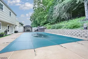 62 Molinari Dr, Wanaque, NJ 07465 - Photo 32