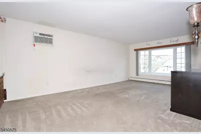 62 Molinari Dr, Wanaque, NJ 07465 - Photo 8