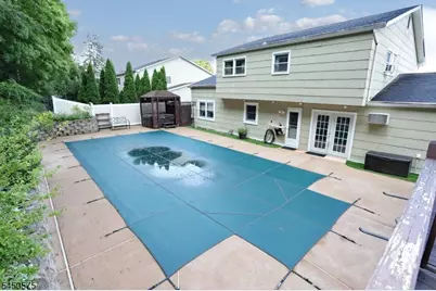 62 Molinari Dr, Wanaque, NJ 07465 - Photo 36