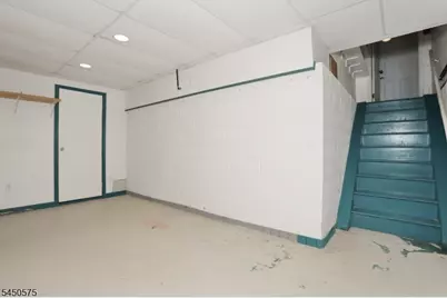 62 Molinari Dr, Wanaque, NJ 07465 - Photo 34