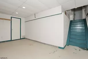 62 Molinari Dr, Wanaque, NJ 07465 - Photo 34
