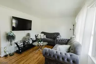 508 Wheeler Pl, Franklin Township, NJ 08873 - Photo 6