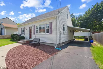 5 Sally St, Bloomingdale, NJ 07403 - Photo 2