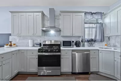84 W 3rd St, Bayonne, NJ 07002 - Photo 16