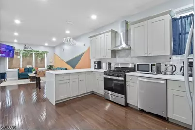 84 W 3rd St, Bayonne, NJ 07002 - Photo 6