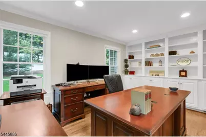 87 Peachtree Rd, Bernards Township, NJ 07920 - Photo 10