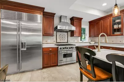 87 Peachtree Rd, Bernards Township, NJ 07920 - Photo 16