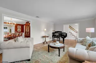 87 Peachtree Rd, Bernards Township, NJ 07920 - Photo 6