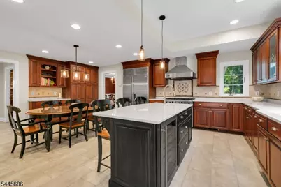 87 Peachtree Rd, Bernards Township, NJ 07920 - Photo 14