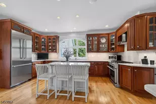 2 Glencree Ln, Clinton Township, NJ 08833 - Photo 10