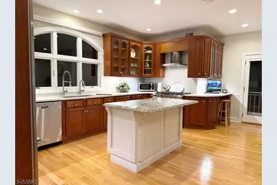 2 Glencree Ln, Clinton Township, NJ 08833 - Photo 8