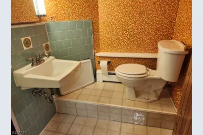 11 Bullens Ave, Wayne, NJ 07470 - Photo 16
