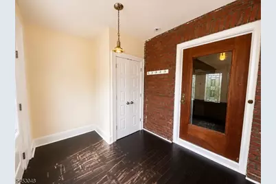 2 Cloverhill Pl #1, Montclair, NJ 07042 - Photo 4