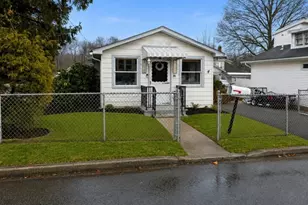 14 High St, Mount Olive, NJ 07828 - Photo 1