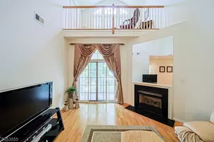 604 Turlington Ct, Livingston, NJ 07039 - Photo 8