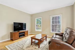 1941 Mountain Top Rd, Bridgewater Twp., NJ 08807 - Photo 4