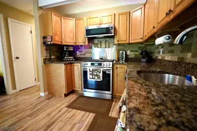 5 Woodlawn Dr, Andover Township, NJ 07821 - Photo 8