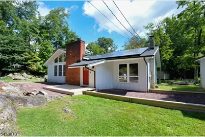 5 Woodlawn Dr, Andover Township, NJ 07821 - Photo 2