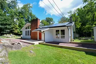 5 Woodlawn Dr, Andover Township, NJ 07821 - Photo 2