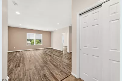 62-64 W Main St #204, Somerville, NJ 08876 - Photo 4