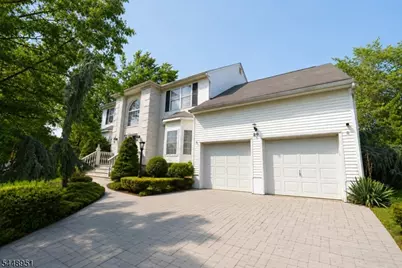 20 Gregory St, Hazlet Township, NJ 07730 - Photo 2