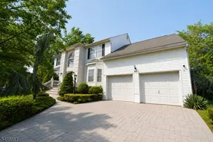 20 Gregory St, Hazlet Township, NJ 07730 - Photo 2