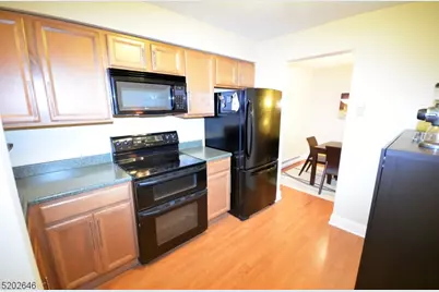 117 Overlook Dr, Union Township, NJ 08809 - Photo 4