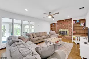 60 Ivy Pl, Wayne, NJ 07470 - Photo 12