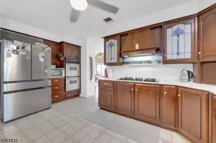 60 Ivy Pl, Wayne, NJ 07470 - Photo 18