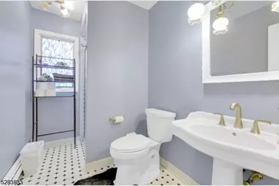 60 Ivy Pl, Wayne, NJ 07470 - Photo 24
