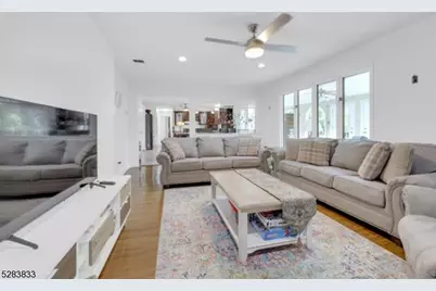 60 Ivy Pl, Wayne, NJ 07470 - Photo 14