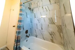 93 Fox Rd, Edison Twp., NJ 08817 - Photo 18