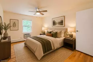 93 Fox Rd, Edison Twp., NJ 08817 - Photo 10