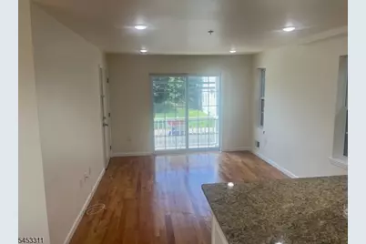 800 Bergen St, Newark, NJ 07108 - Photo 4