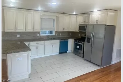 800 Bergen St, Newark, NJ 07108 - Photo 6