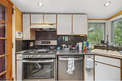 18 Nakomis Path, Lincoln Park, NJ 07035 - Photo 6