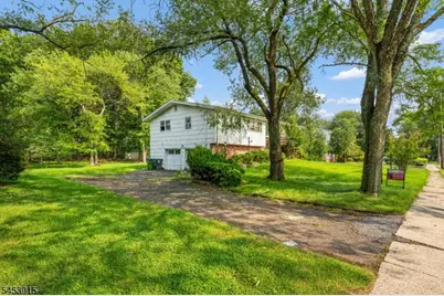 454 Plainfield Rd, Edison Twp., NJ 08820 - Photo 1