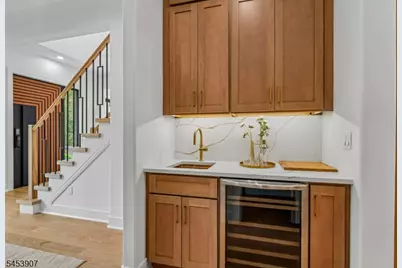 83 Falcon Rd, Livingston, NJ 07039 - Photo 10