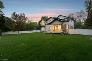 83 Falcon Rd, Livingston, NJ 07039 - Photo 4