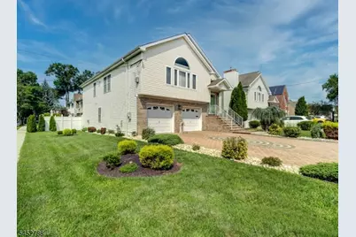 402 N 16th St, Kenilworth, NJ 07033 - Photo 2